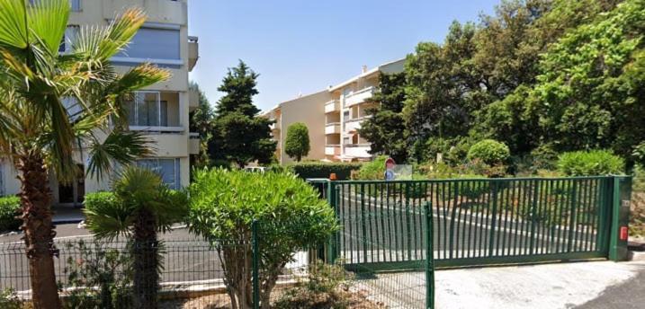 Studio B Front De Mer Saint-Raphaël Exterior foto